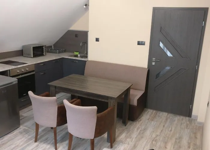 роял 게스트하우스 3*